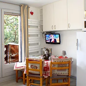 Apartment Marc V